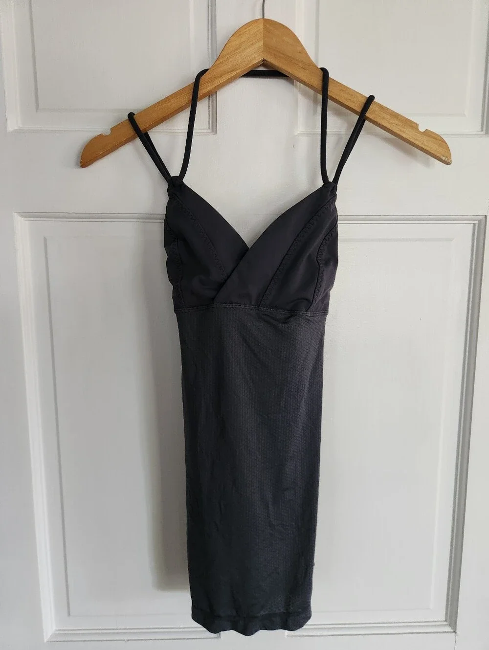 Lululemon Integrity Hot Tank Size 8